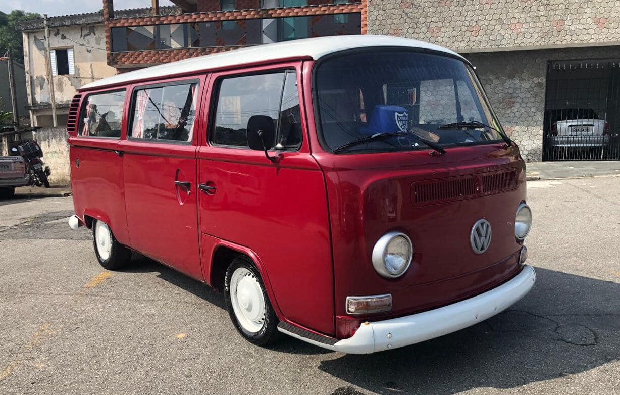 VW T2 replica | deep red | 1600cc - Kombi Kings
